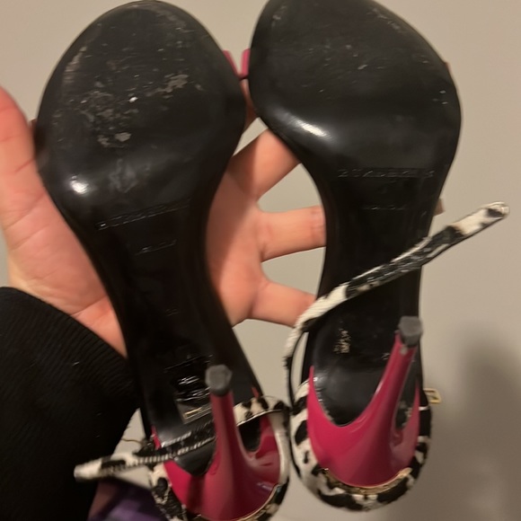 Authentic Burberry good condition - Picture 3 of 3